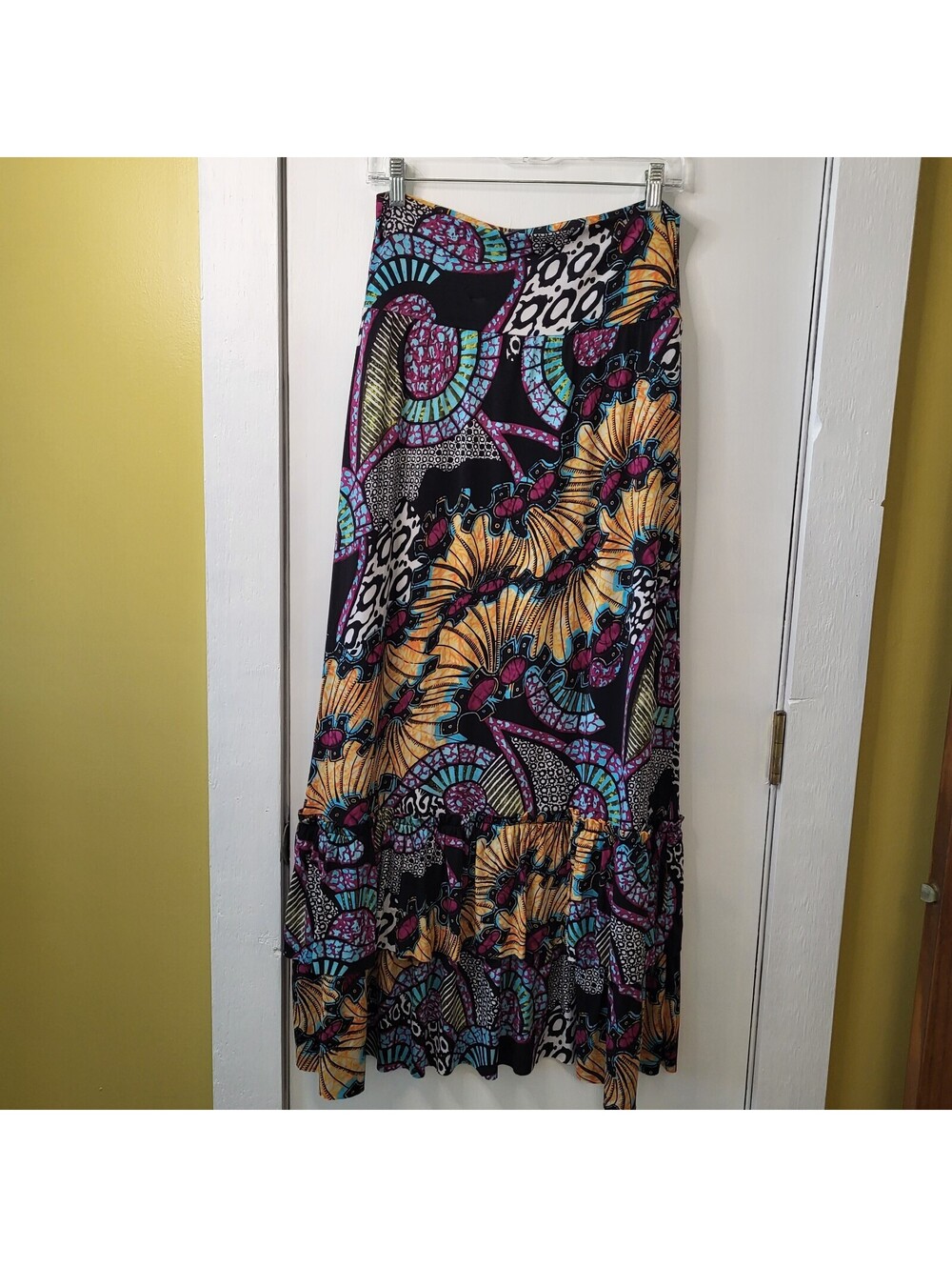 Bisou Bisou Michele Bohbot maxi skirt featuring a colorful, patterned design MED